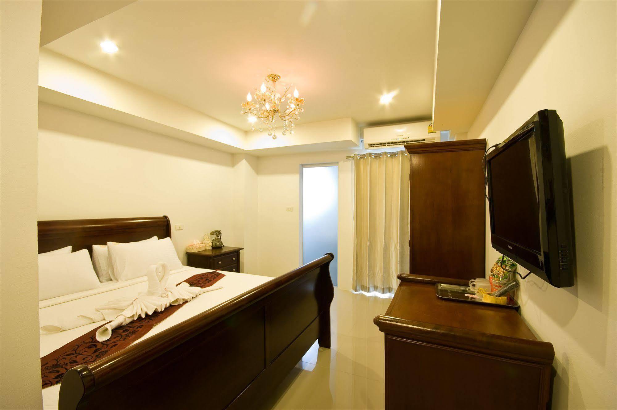 Richly Khách sạn 3*